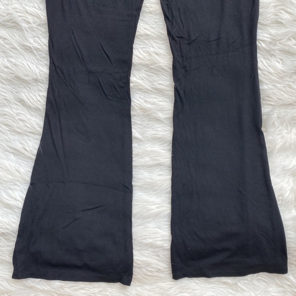 Superdown | Mandy Ribbed Flare Pant - Picture 12 of 14